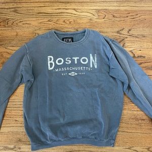 Boston Crewneck sweatshirt, size S in a washed navy color